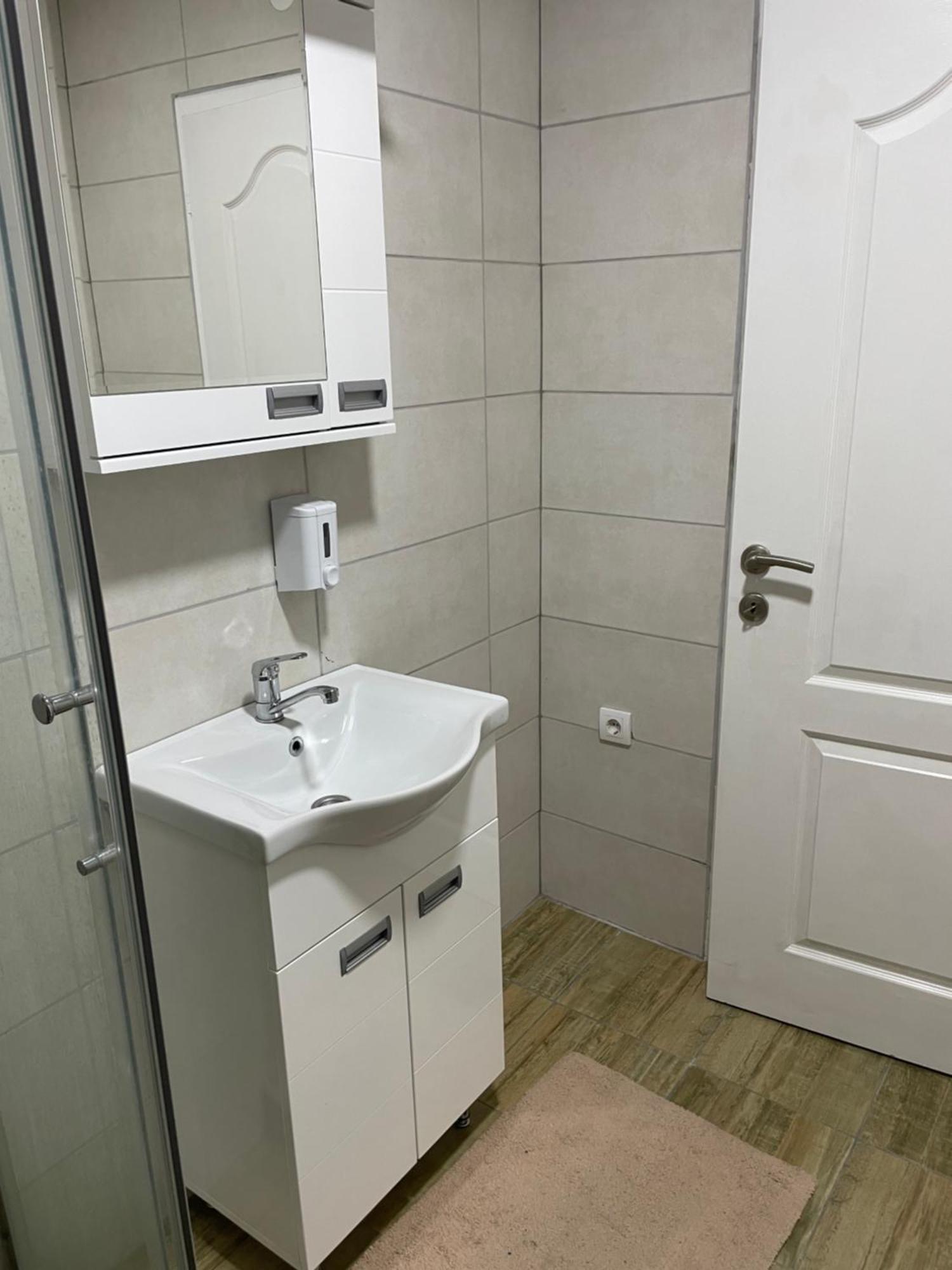 Apartments Peka Dusanovac Екстериор снимка